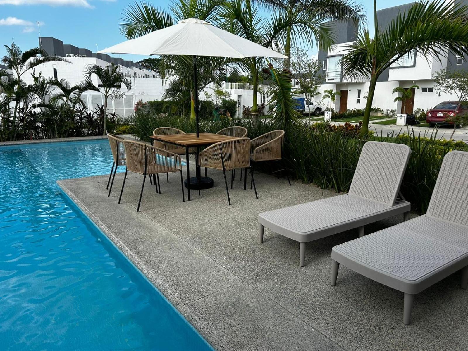 Casa Comoda Con Piscina Naranjo Luaran gambar